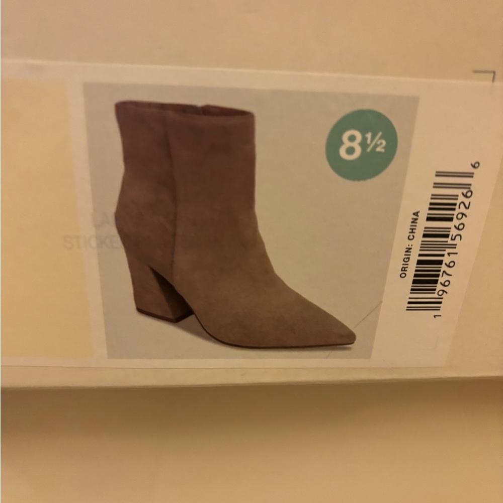 a new day Taupe Ankle Booties size 8 1/2 Like New block heel